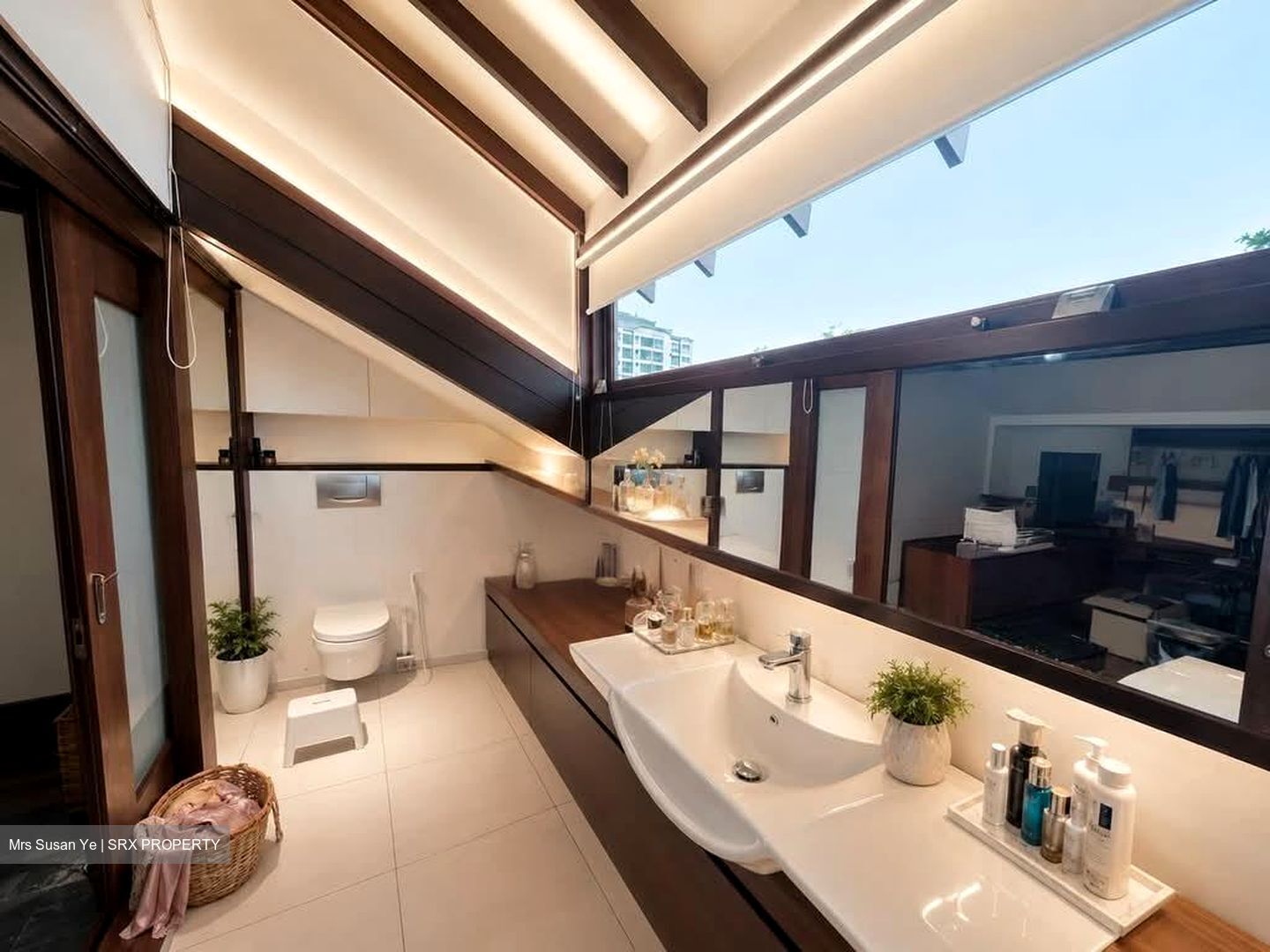 Emerald Hill Road (D9), Detached #573998751